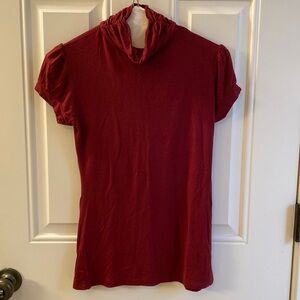 Fleurish garnet mock neck